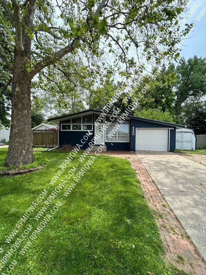 4400 Ross Rd - Photo 2 of 5