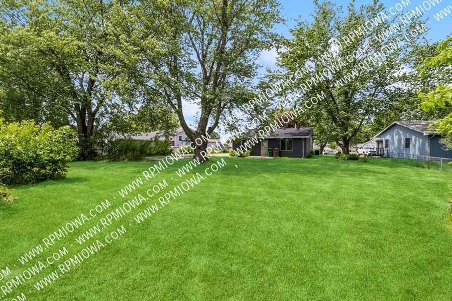 129 Paine St Se - Photo 2 of 16