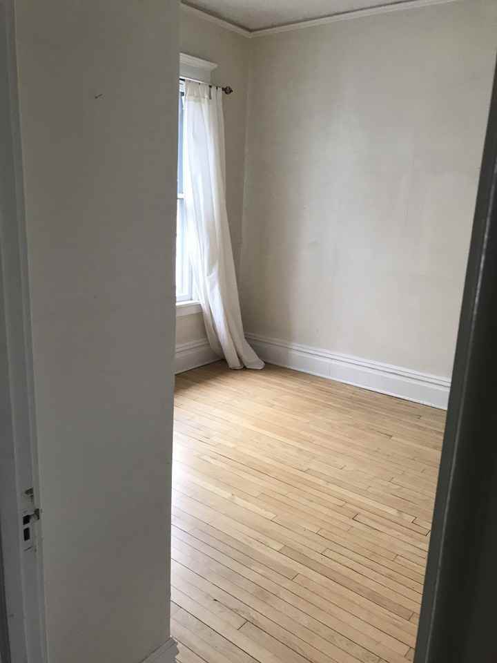 2200 Girard Ave S #2 - Photo 2 of 10