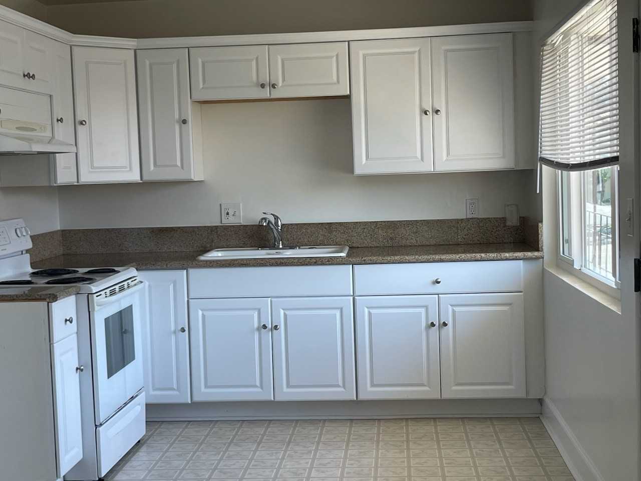 2607 W Carson St #F - Photo 2 of 7