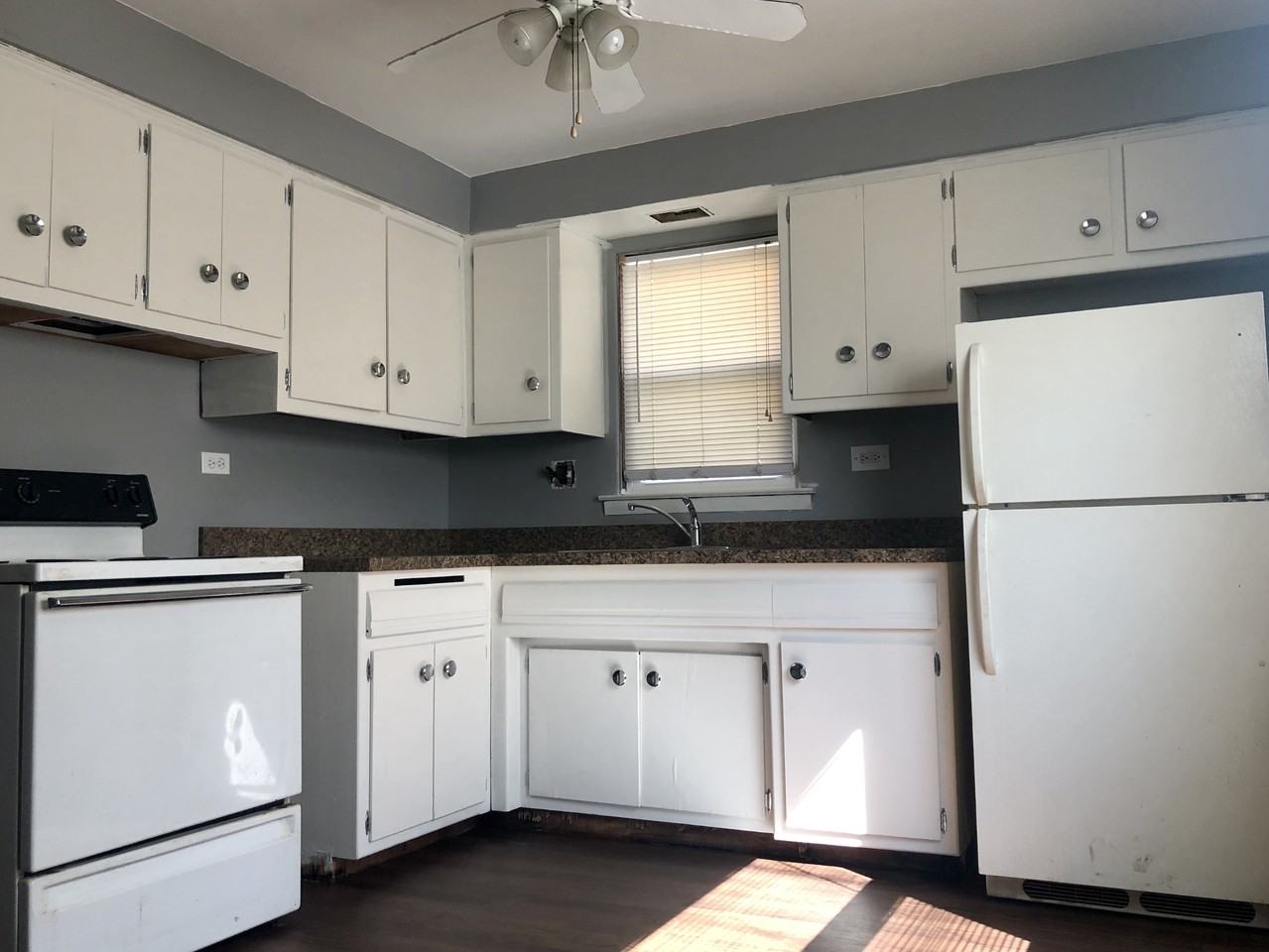 3156 West 80th Street #GW - Photo 2 of 6