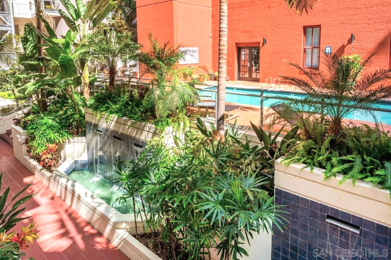 1431 Pacific Highway #113 - Photo 4 of 36