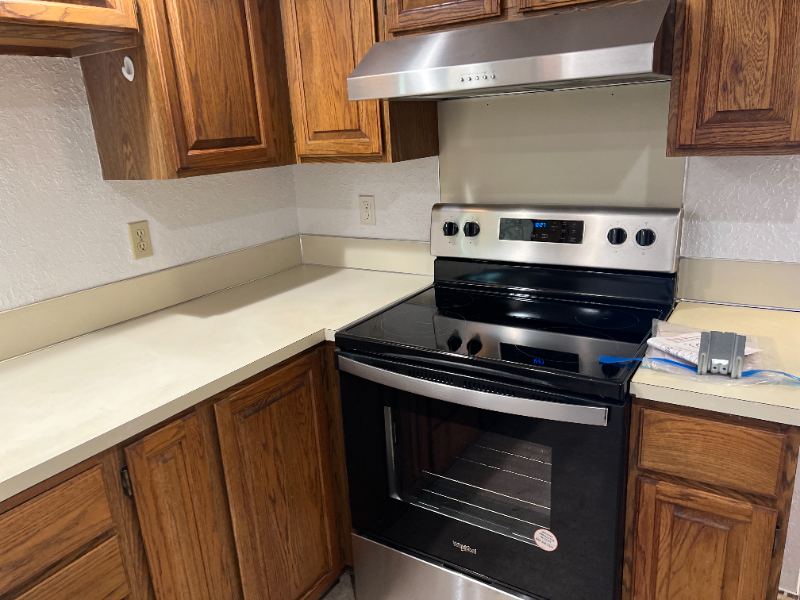 136 Summit Ave N - Photo 2 of 6