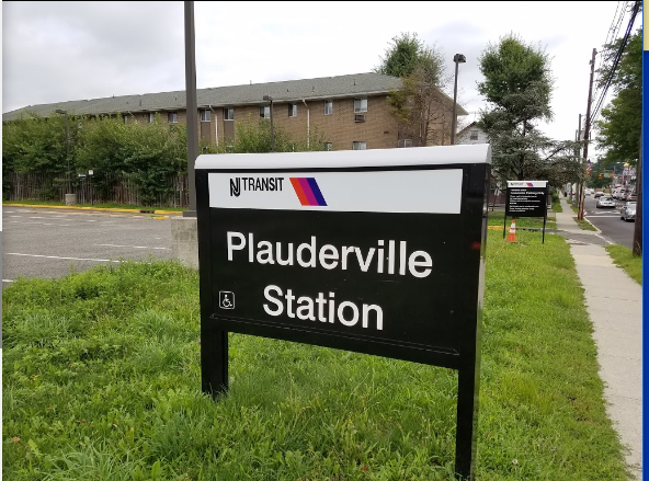 1 Karl Pl - Photo 4 of 16