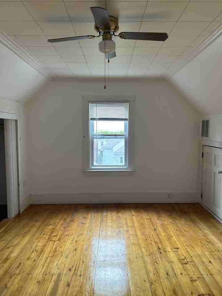 91 Horace St #2 - Photo 3 of 9