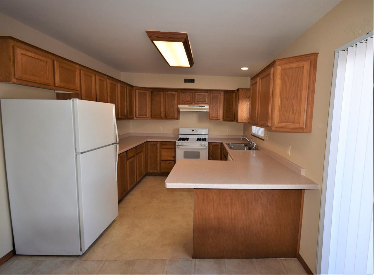 420 Preston Lane - Photo 5 of 15