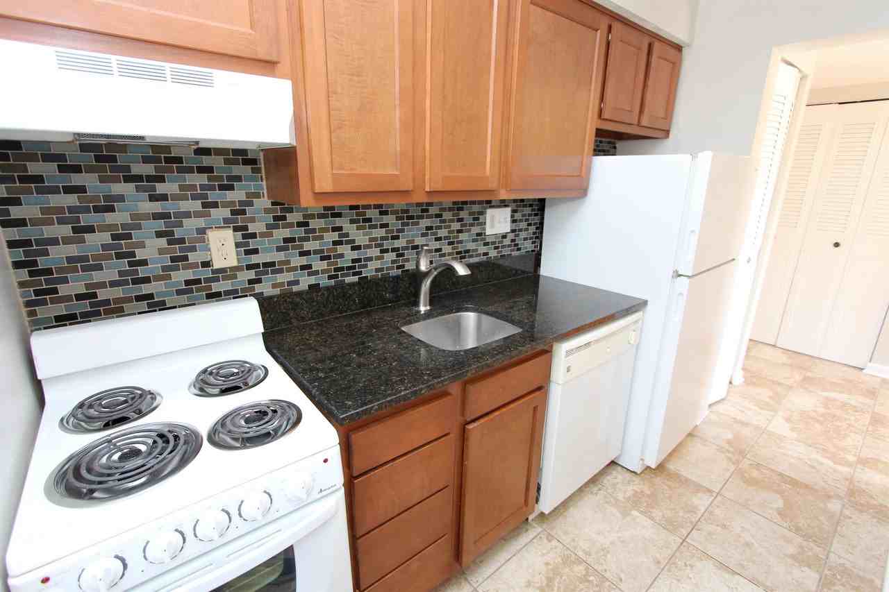 EDMOND STREET -- 147 - Photo 5 of 9