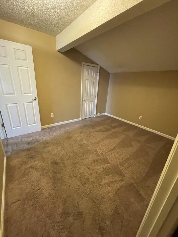 The Palms C - Photo 6 of 12