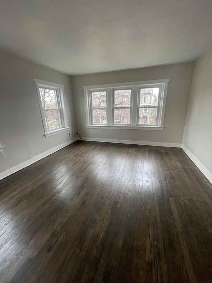 206-208 West 34th Street - Photo 2 of 11