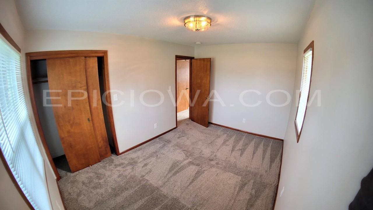 2621 Wilson Avenue SW - Photo 7 of 19