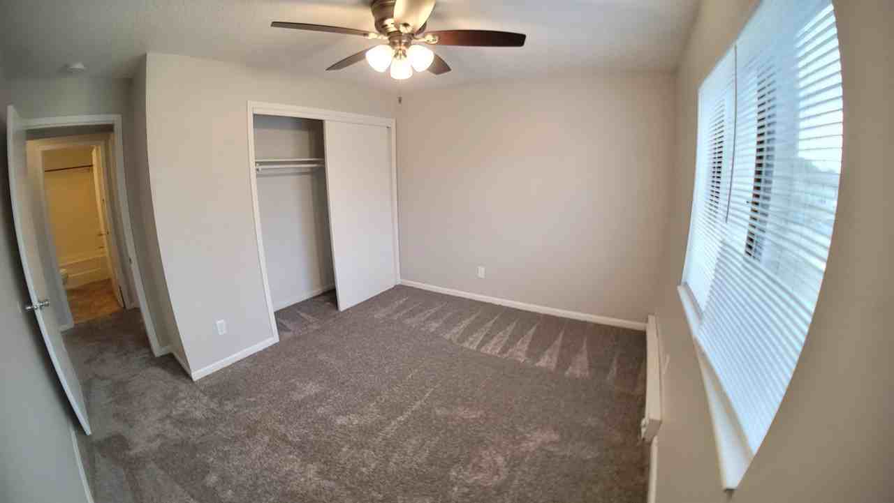 4009 Westover Rd SE - Photo 2 of 6