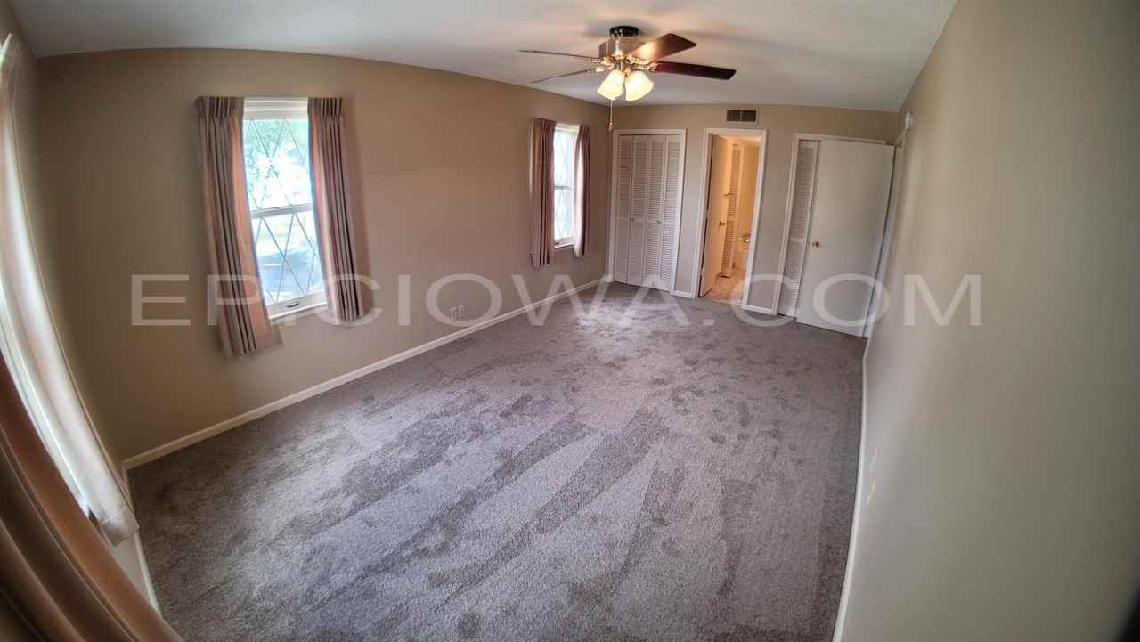 220 19th Street Northeast - Photo 6 of 25