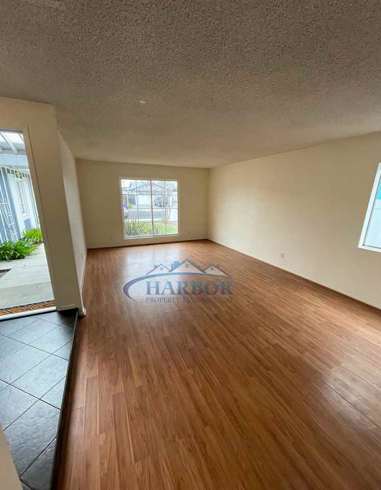 24732 Ravenna Ave #1 - Photo 2 of 17