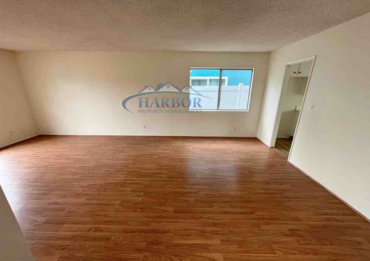 24732 Ravenna Ave #1 - Photo 3 of 17