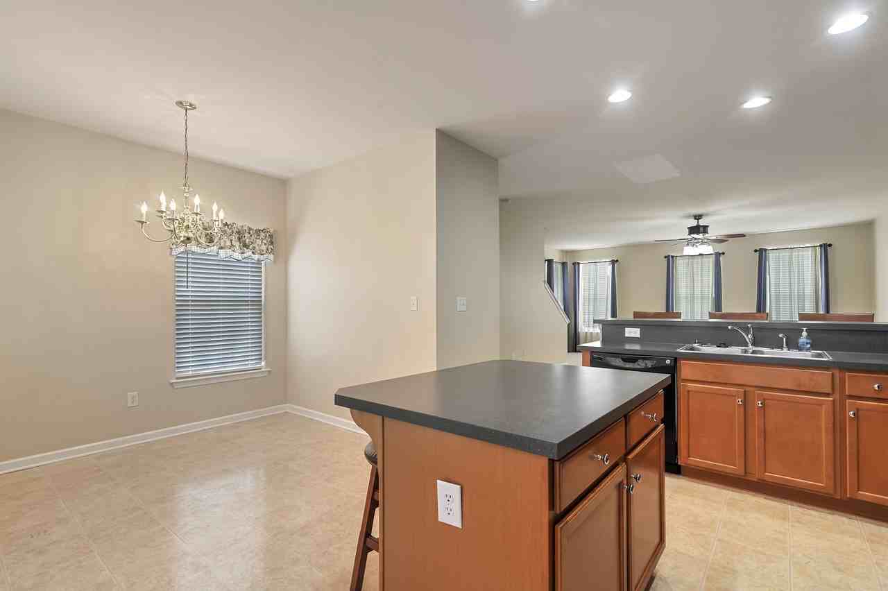 231 Tidbury Xing #1 - Photo 7 of 28