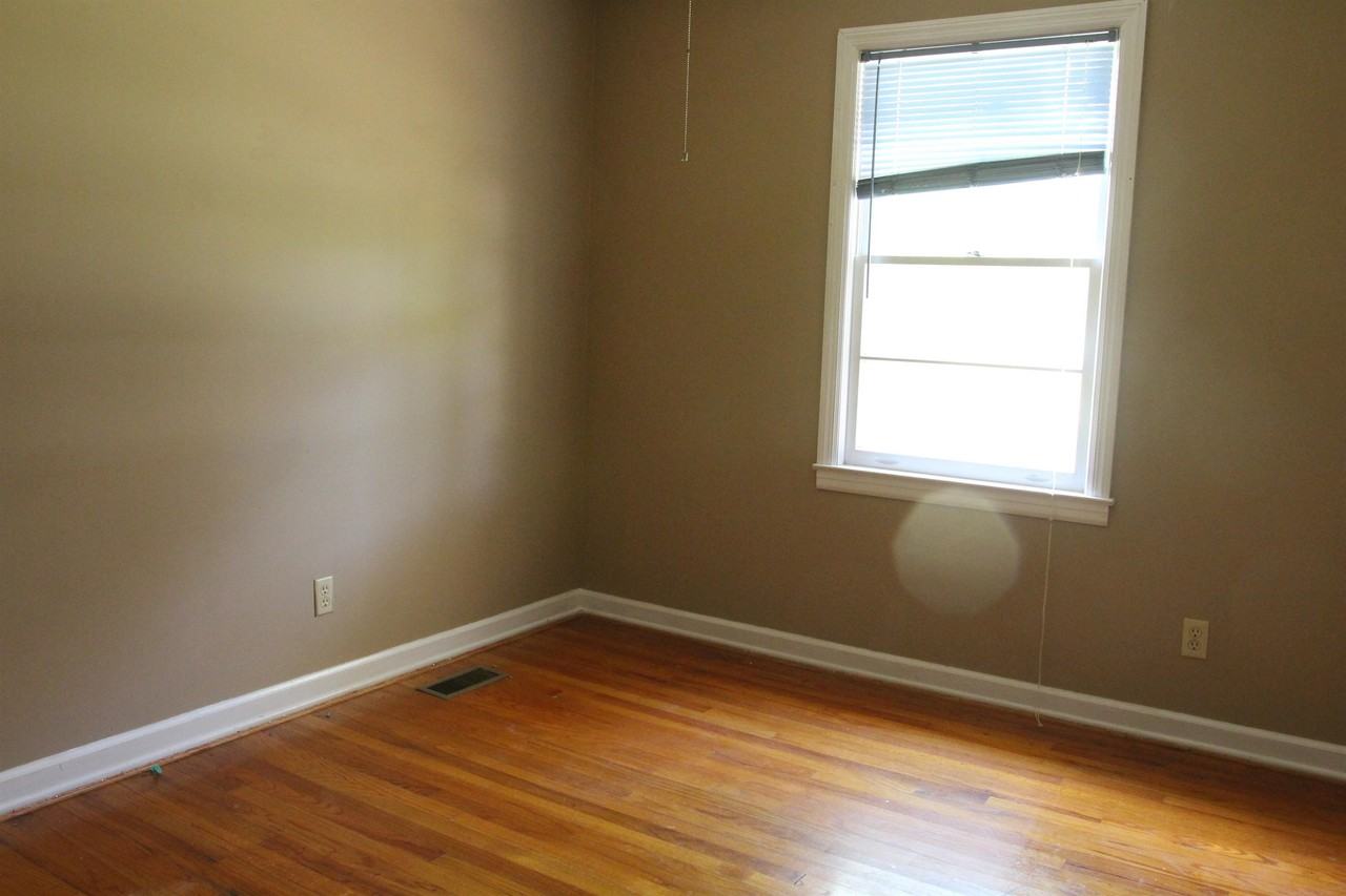 Newton Road 5720 - Photo 5 of 8