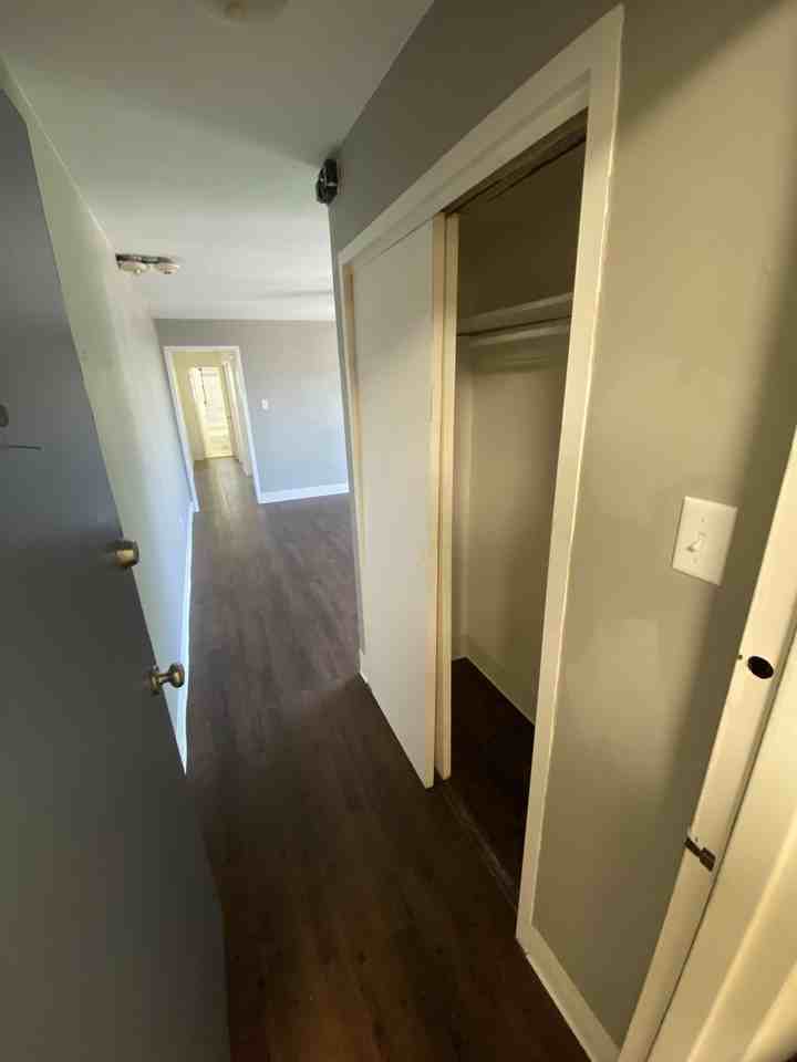 Stone Wall Apartments - Photo 7 of 29