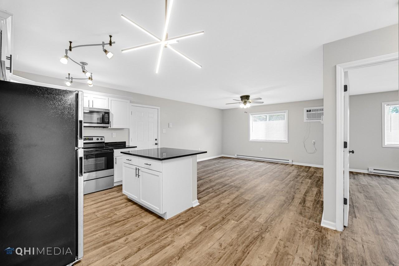 2080 East Rand Street - Photo 4 of 17