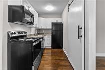 4104 Warwick - Photo 3 of 18