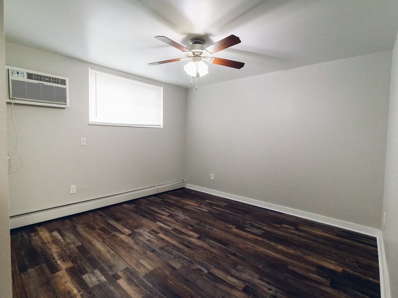 255 Mcgregor Avenue - Photo 7 of 9