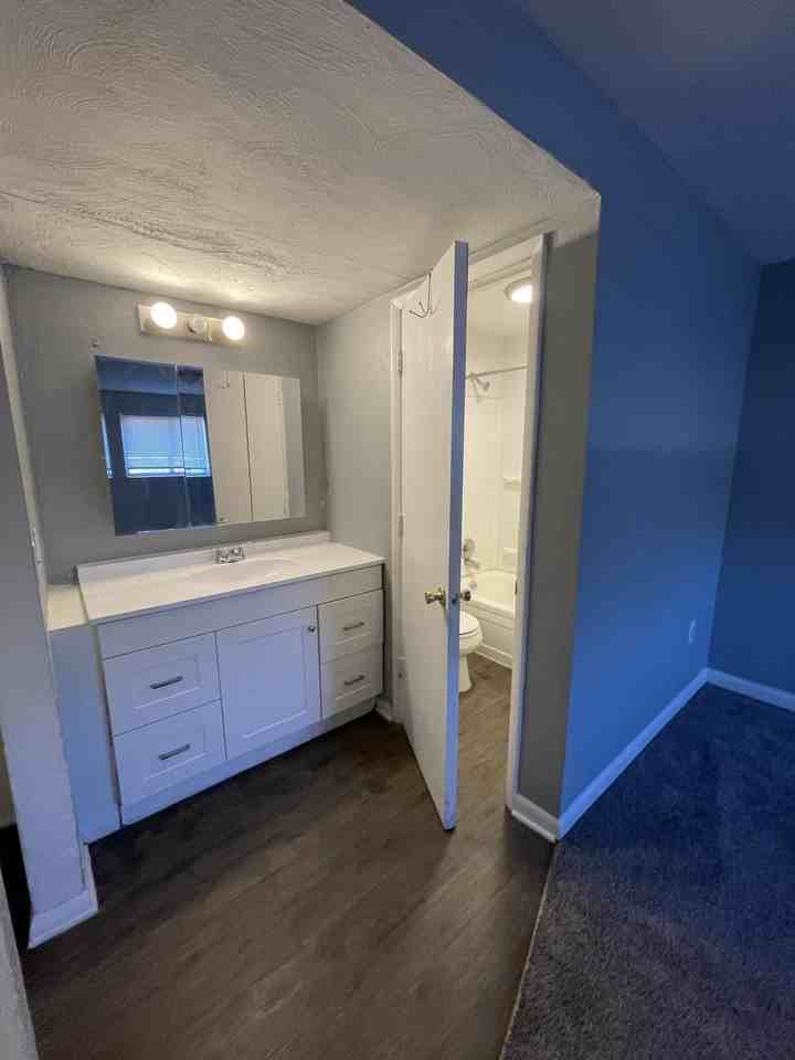 3008 North Verity Parkway - Photo 4 of 4