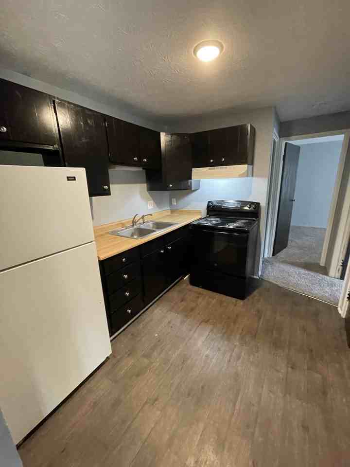 2838 Harrison Avenue - Photo 2 of 5