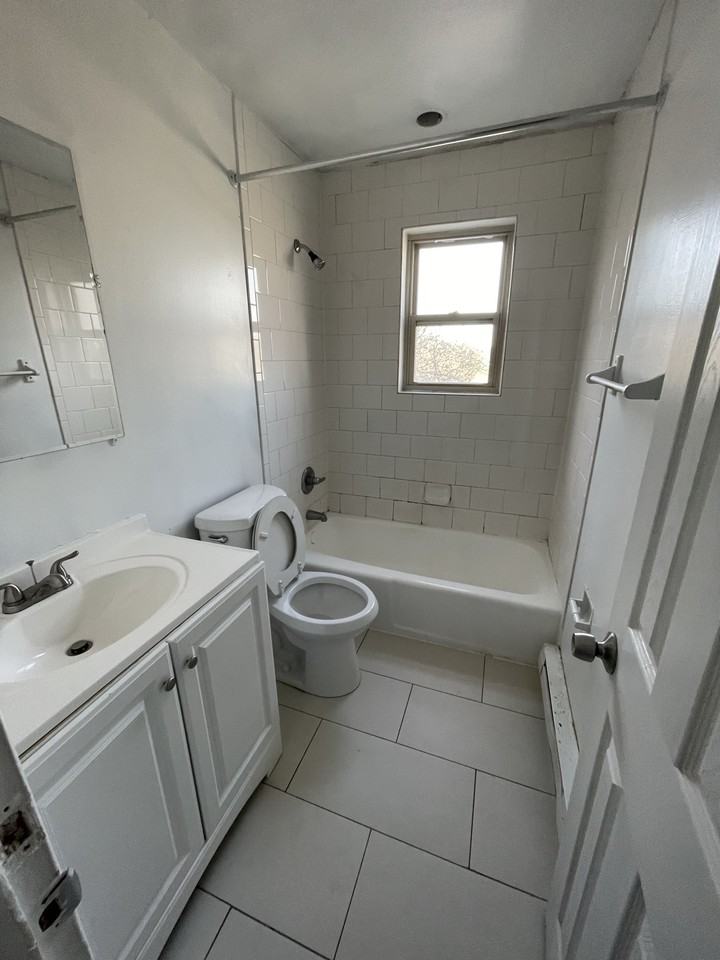 3344 Stathem Avenue - Photo 2 of 3