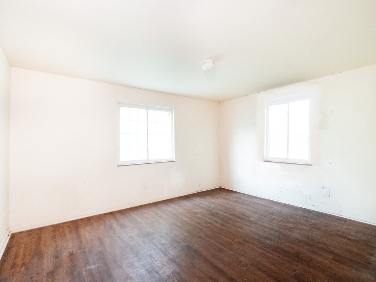 OH_AM_2323-2331 Riverside Drive - Photo 5 of 9