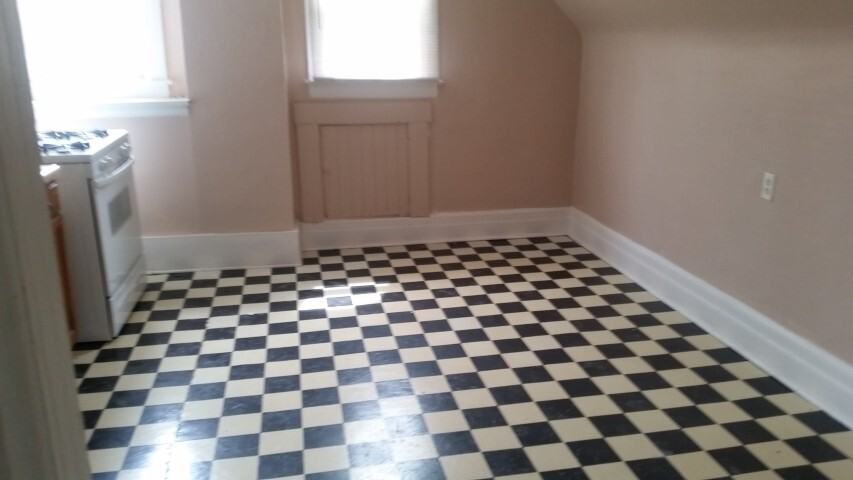 114 1/2 Washington Street - Photo 5 of 17