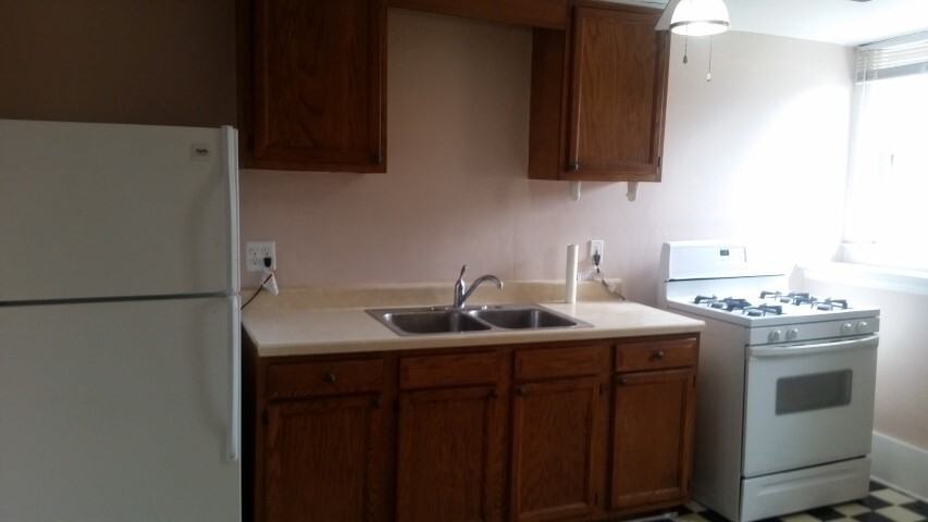 114 1/2 Washington Street - Photo 6 of 17