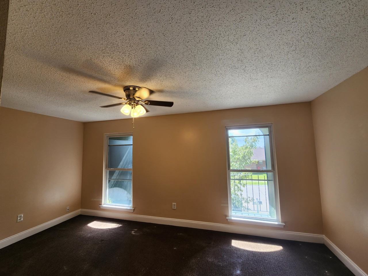 3504 Evangeline Avenue - Photo 3 of 10