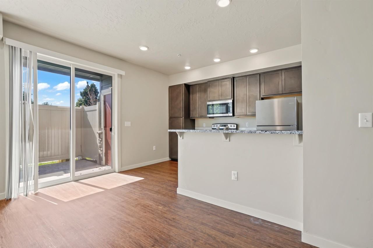 7340 N Lucy Rose LN 101 - Photo 2 of 24