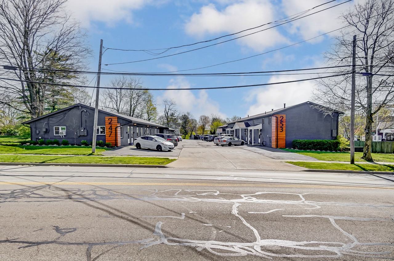 247 South Liberty Street - Photo 2 of 37