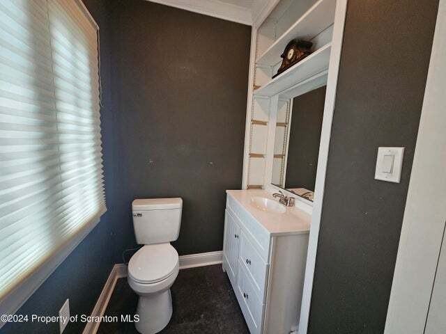 528 North Webster Avenue - Photo 4 of 13