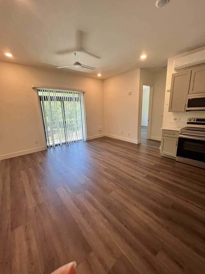 700 Riverside Drive - Photo 2 of 11