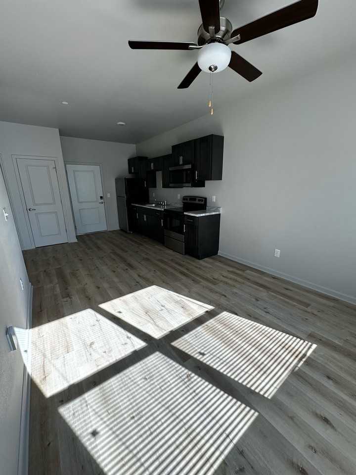 Platform Flint River - Photo 2 of 47