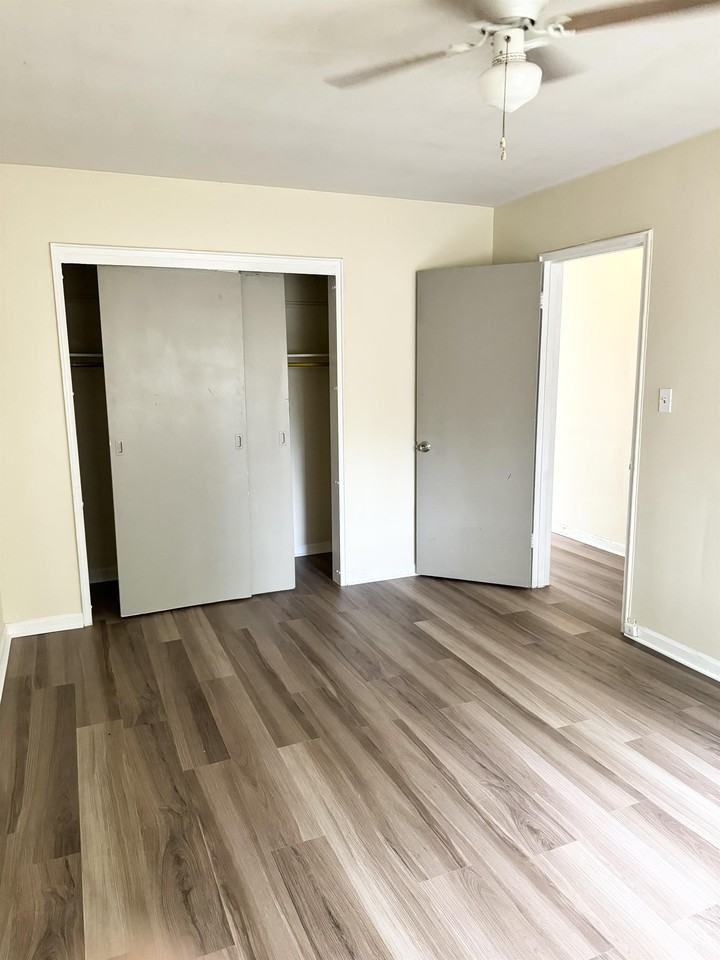 701 Greenwood Ave #701-4 - Photo 6 of 9