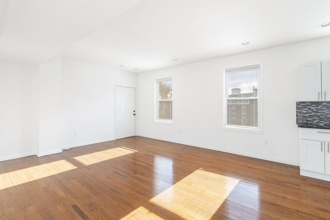 251 East Girard Avenue - Photo 4 of 12