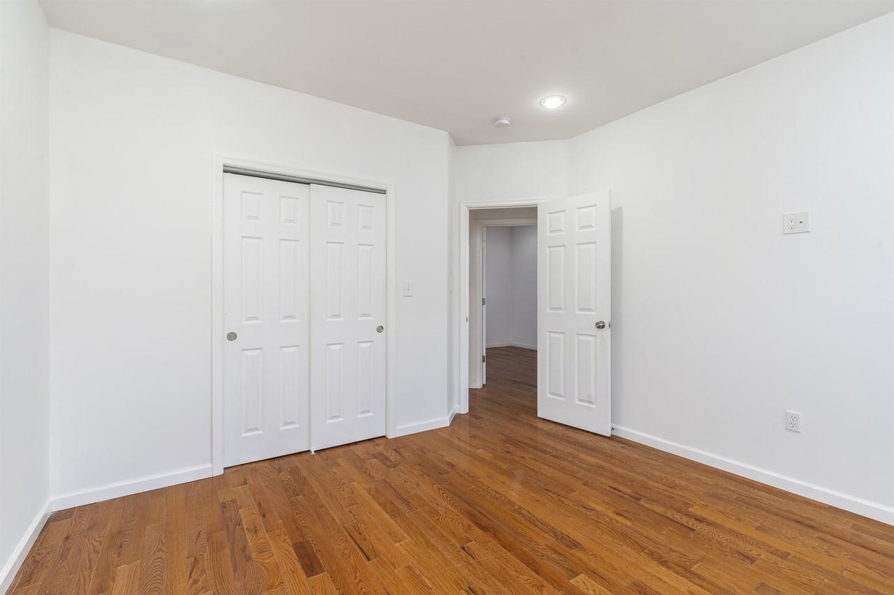 251 East Girard Avenue - Photo 5 of 12