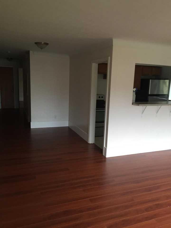 1919 Ottawa Drive - Photo 3 of 20