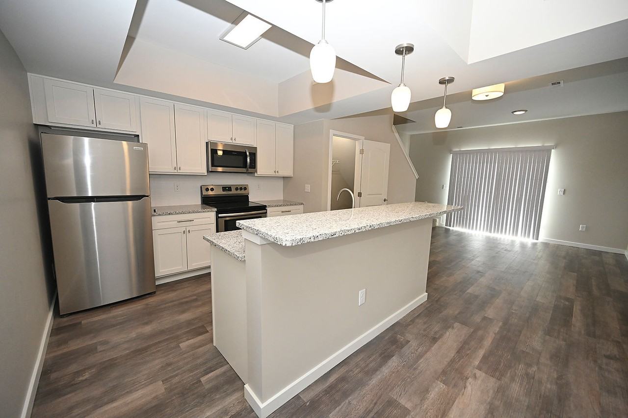 Demorest Townhomes - Photo 7 of 31