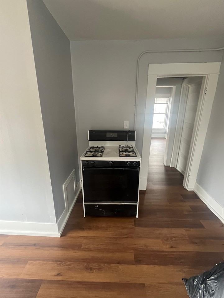 1232 North Market Street - Photo 5 of 16