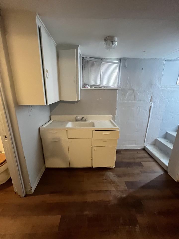 1232 North Market Street - Photo 7 of 16