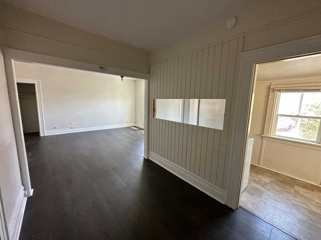 102 Parkwood Drive, Unit 405-Unit 2 - Photo 2 of 7