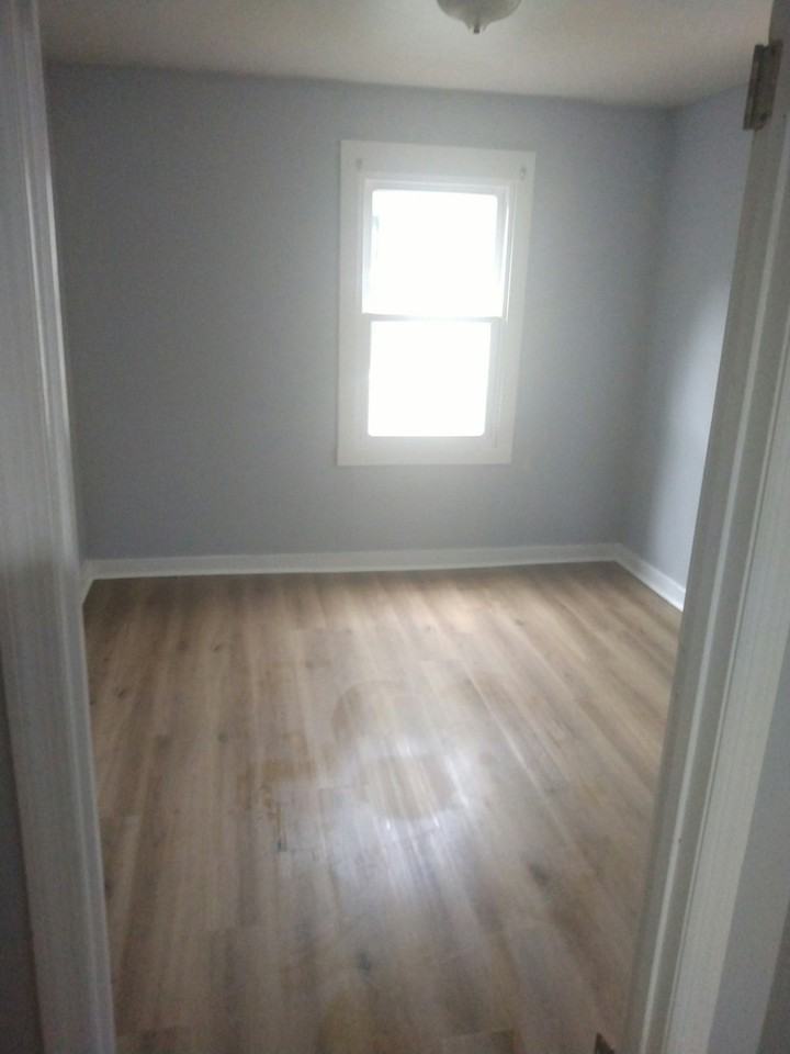 113 Oak Street, Unit Apartment 2 - Photo 2 of 5