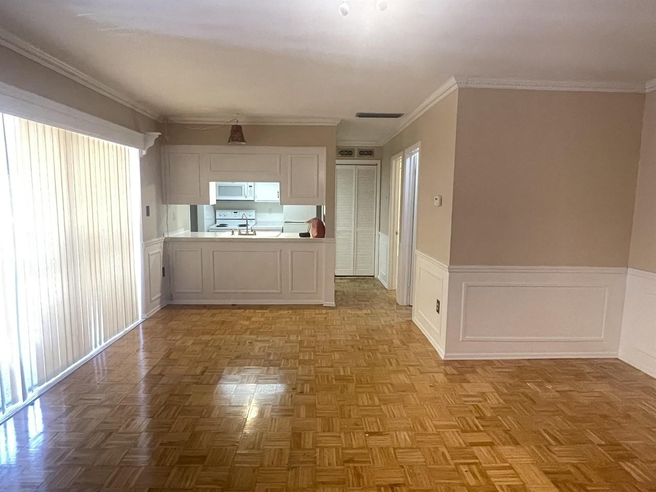 8221 12th Way NorthApt E #1 - Photo 5 of 21