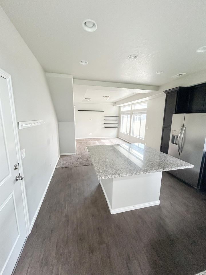 707 E 380 S #78 - Photo 6 of 30