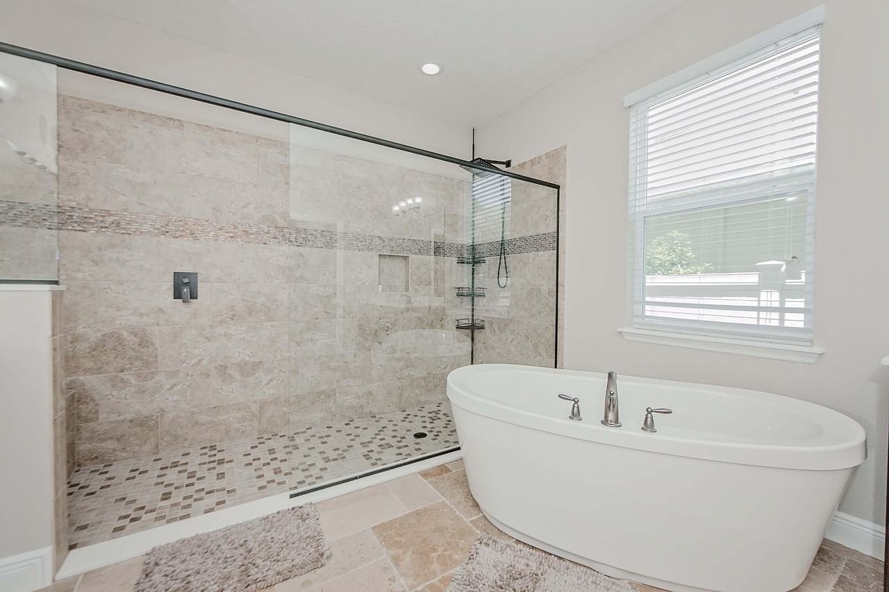 Solitude Ct - Photo 3 of 24