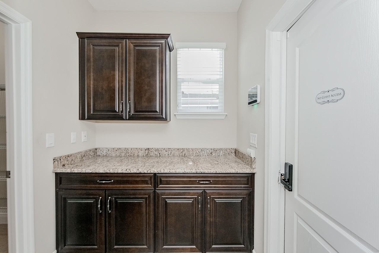 Solitude Ct - Photo 4 of 24