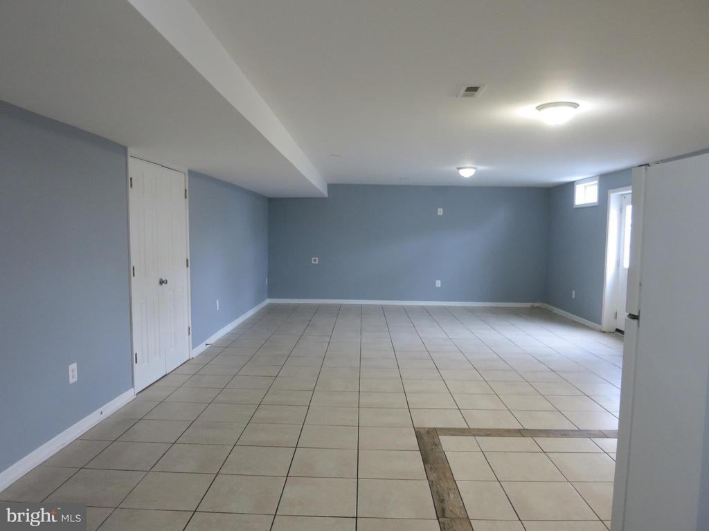 8401 Hessian Hill Ct - Photo 2 of 15